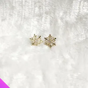 Stud Cuping Noel Hediyesi Kiray Kristal Kar Tanesi Kulak Klasik Bayan Kar Takı 2 Renk Toptan 10 Çift