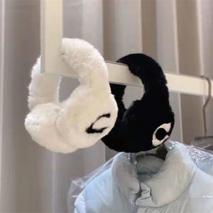 Tasarımcı kulak muffs klasik kış sıcak peluş kulaklıklar dişi tavşan polar kapak lüks marka mektubu tasarımcı kulaklık şapkalar aksesuarları hediye