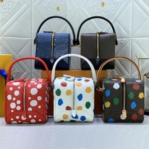 Tasarımcı Boyalı Noktalar Çanta Çanta Taurillon Deri Kadın İş Şarkısı Yayoi Kusama Moda 3D Baskı Dote Flep Messenger Tote debriyaj Mini Çanta