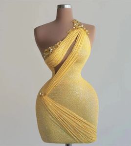 Kokteyl elbisesi kristal balo parti elbisesi artı boyutu fermuar yeni özel mezuniyet düz kolsuz saten dantelli piler tek omuzlu sarı
