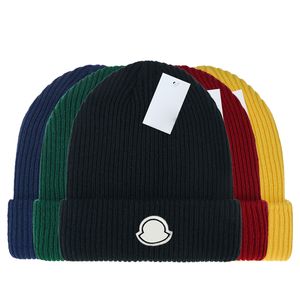 Designer Beanie Malha Monclair Chapéu Carta Casal Headwear Cap Cashmere Letras Casuais Ao Ar Livre Quente Estiramento À Prova de Vento