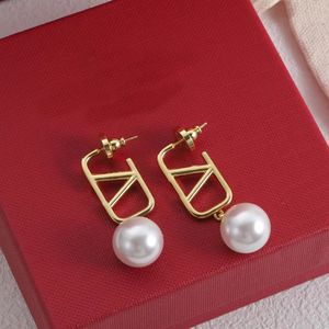 Luxury Designer 18k gold Pearl Pendant Earrings Women's Fashion Exquisite Charm earrings Christmas Gift jewelry