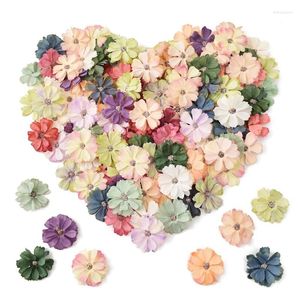 Dekoratif Çiçekler 50 PCS Mini Ev Düğün Dekorasyon Aksesuarları Parçalar İpek Daimy Head Diy Scrapbook Noel Çelenk Headdress