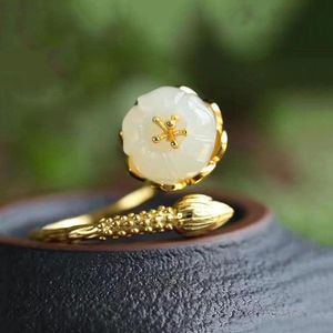 Küme halkaları antik altın işçilik doğal hetian beyaz yeşim çiçek bitkisi çiçekli ayarlanabilir yüzük Çin tarzı cazibe kadın je