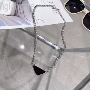 Подарочные ожерелья в парном стиле дизайнерские шейные треугольники трендовые кубинские цепи сплошной цвет классические дизайнерские ювелирные подвески роскошное ожерелье мода ZB011 B23