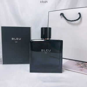 Erkek Kokusu 30ml Mavi Parfüm 3 Parça Hediye Kutusu Seti Eau Parfum Toilette Uzun Ömürlü Koku 100ml Bleu De Paris Brand Man Pour Homme Sprey Kolonya Hızlı Shiplb46