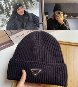 Beanie Hat Tasarımcısı Beanie Bonnet Casquette Kova Şapka Kapak Örme Hat Beanie Cap Mens Sonbahar Kış Kapakları Lüks Kafatası Kapakları Günlük Yüksek Kaliteli