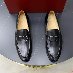 F9/3Model Lüks Erkekler Ayakkabı Sıradan Brogue Ayakkabı Beyefendi Tasarımcı Elbise İş Ofis Adamı Flats Oxfords Erkek Resmi Düğün