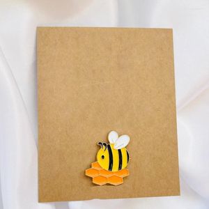 Broşlar sarı emaye arı pin rozetler iş arkadaşları arkadaş hediyeleri bal böcek | Böcek Bumble | Doğadan ilham alan