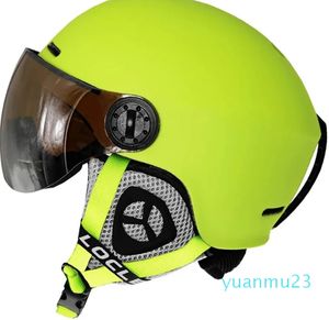 Kayak Kaskları Yükseltme Kayak Kaskı Erkek Çocuklar Ultralight Snowboard Kaykiye Motosiklet Kar Aroması Kayak Kask Visor Goggles