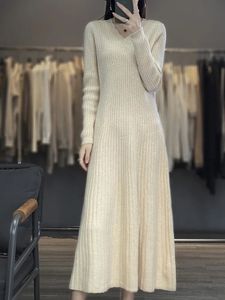 Temel gündelik elbiseler kaşmir elbise kadın kıyafetleri v yaka kazak uzun süveter sonbahar kış% 100 merino yün örgü uzun etek moda Kore 231110