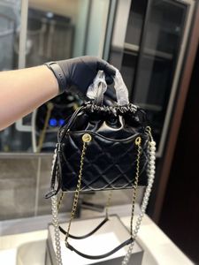 Kadın Klasik Kapitone Alışveriş Çantaları Metal Donanım Matelasse İnci Zinciri Omuz Çantaları Lareg Cpacity Açık Sacoche Shrink Drawstring Tasarımcı Cep