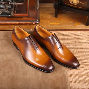 Berluti High End Erkekler Resmi Oxford Ayakkabıları el yapımı ve yapay olarak gerçek deri tabanlarla renklendirilmiş