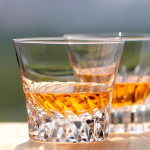 Tumblers Gloria Angel Wings Crystal Whisky Glass Design от Bac France Weared Victory Whisky Tumbler Comploing Cognac Wine Cup 230413
