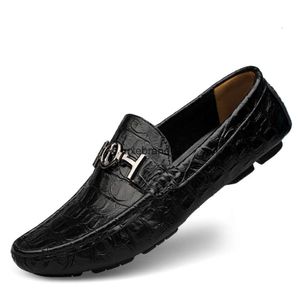 Шапка и осенняя мужская обувь, весенние британские бахилы, ленивые повседневные модные кожаные деловые мужские кроссовки большого размера. Товар Fourty Three815347