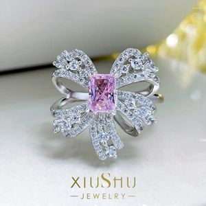 Кольца кластера Супер Бессмертное сладкая вишня с розовым бриллиантом Высокоуглеродистое кольцо Свет-бабочка Роскошный класс с вырезкой цветов