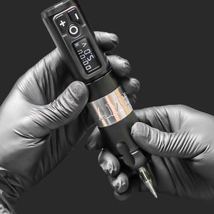 Vücut sanatı için taşınabilir güç kırılmaz motor dijital LED ekranlı profesyonel kablosuz dövme makineli tüfek kalemi