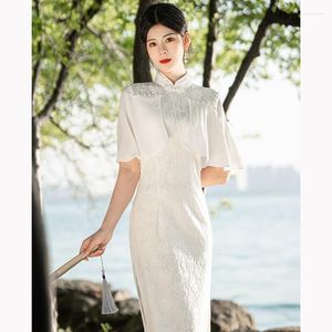 Etnik Giyim Beyaz Dantel Cheongsam Çin tarzı genç kız retro mizaç ince uzun süreli elbise toptan yaz 2023