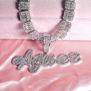 Colares pendentes Cursivos de escova personalizados Nome da carta de letra Pingente Pingente Word Colar com shinestone e zirconia baguetes Chain Drop Shiping T230413