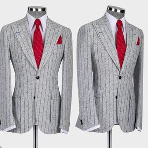 Açık gri çizgili damat smokin ince fit zirveli yaka erkek pantolon takım elbise sağdıç özel yapımı düğün ceket 2 adet