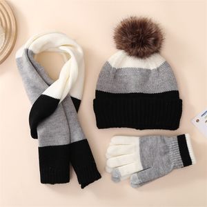 Scarves Wraps Kids Winter Beanie Hat Scarf Gloves Set for 8-15 Years Old Girls Boys Knit Thick Warm Children Hat with Gloves 231115