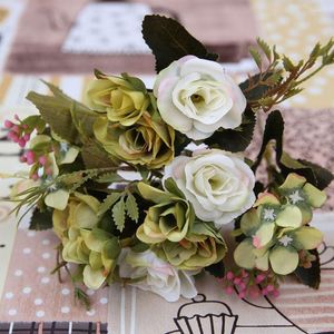 Dekoratif Çiçekler 2pcs Hediyeler Düğün Dekorasyonu Buket 6 Baş Sonbahar Gül Hidrangea Yapay Güller