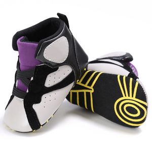 Bebek Ayakkabı Ayakkabıları Kızlar İlk Yürüteçler Crib Spor Sakinleri Yenidoğan Deri Basketbol Bebek Çocuk Moda Botları Çocuk Terlik Toddler Sıcak Mokasinler Yumuşak Tatlar