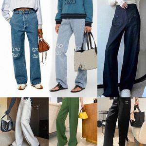 Kadın T-Shirt Tasarımcı Kot Gelen Yüksek Bel Street oyuk Yaması Out İşlemeli Dekorasyon Gündelik Mavi Düz Denim Pantolon Markası Sıcak Loewee Jeans