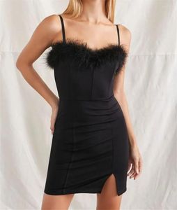 Sıradan Elbiseler Punoru Vintage Siyah Peluş Peluş Trim Partisi Mini Elbise Zarif Kadın Spagetti Kayışları Yarık Hem Korse Arka Çıkmaz elbise Vestidos