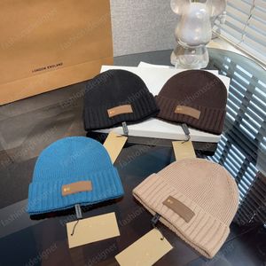 Tasarımcı Beanie Kış Şapkaları Mens Caps Tasarımcı Sonbahar ve Kış Örme Yün Şapka Lüks Lüks Örme Şapka Resmi Web Sitesi Sürüm 1: 1 Craft Bonnet Beanie