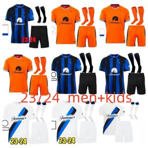 23 24 Inters Lukaku Lautaro Milans Futbol Formaları Yıldönümü Correa Dzeko Barella Skriniar Brozovic Evde Futbol Gömlek Erkek ve Çocuk Kiti