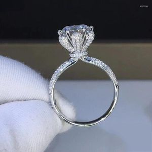 Küme halkaları özel isim kopya sertifikalı 5 elmas nişan yüzüğü kadınlar 14K beyaz altın sterling gümüş gelin moissanit düğün
