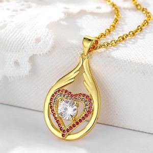 Collane con ciondolo Collana da donna alla moda Colorata amore Cuore di cristallo Grande zircone Rame placcato oro Micro-gioielli Festa della mamma