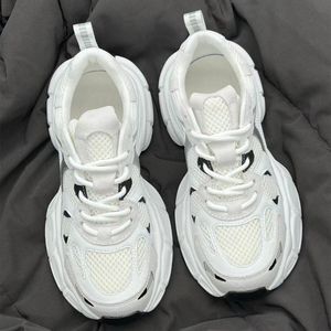 Dress Shoe's Luxary Sneakers 2023 Mesh Breathable Shoes for Women Sports Running Casual Ladies Fitness Vulcanize Baskets 230421