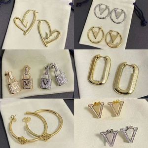 7 Tasarımcı Küpe Stilleri Kadın Moda Charm Crystal Hoop Küpeler Lüks Marka V Kolye Kalp Küpeler Noel Hediyesi