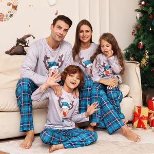 Family Matching Outfits Xmas Pajamas 2024 Year Elk Plaid Printed 2PCS Pyjamas Pants Print Adult Kids Baby Christmas Clothing 231122