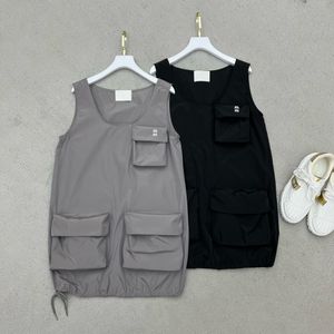 Günlük Elbiseler Bayan Kolsuz Naylon Küçük Ceket Çift Cep Tasarım Elbise Mektup Baskı Dekoratif İpli Düz Paket