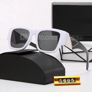 1 кусок модные солнцезащитные очки Toswrdpaglasses Солнцезащитные очки Дизайнерские мужские короткие дамы коричневый чехол Блэк -метал рамка темная линза с коробкой