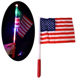 LED Amerikan El Bayrakları 4 Temmuz Bağımsızlık Günü ABD Banner Vatansever Günleri Parti Bayrağı Işıklar Geçit Töreni Aksesuar