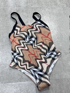 Klasikler Mektup Mayo Tasarımcı Tek Parça Mayolar Moda Monokini Seksi Bikini Set Kadın Plaj Giyim Push Up Up Yemleme Takımları Stokta Etiketler Hızlı Denizcilik P9911