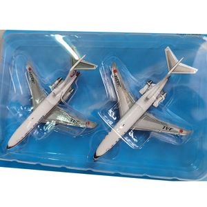 Самолеты Modle 1 400 Scale Japan B727 JAL Моделирование сплавов сплавов модели Diecast Toy Gift Коллективное украшение сувенирные игрушки Две штуки 230426