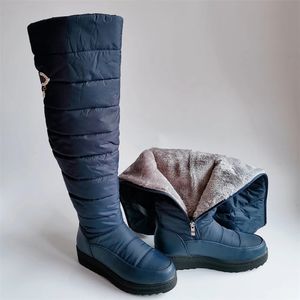 Kadınlar Kış Kış Yüksek Sıcak Kar 943 Peluş Peluş Ayakkabı Platformu Kadınların Diz Botları Kadın Moda Kürk Su Geçirmez Ayakkabı 231124 'S 216