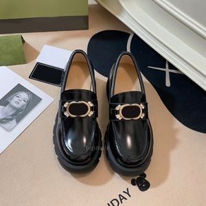 Tasarımcı Elbise Ayakkabı Kadın Loafers İtalyan Lüks Gerçek Deri Parti Ayakkabıları Platform Ayakkabı Spor Ayakkabıları Düz ​​Eğitimler Casual Ayakkabı C112702