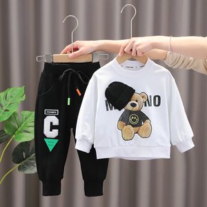 Комплект одежды для маленьких мальчиков: толстовки с круглым вырезом и эластичными длинными брюками с длинными рукавами и принтом медведя