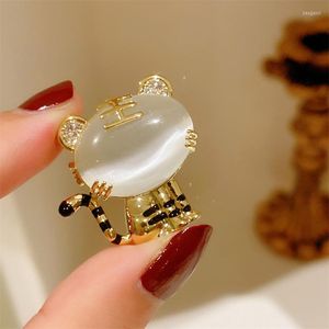 Broches Brand Brand Marca Chinesa Zodíaco Animal Pins Jóias Moda Moda pequena Opal Stone Tiger para meninas Presente de ano