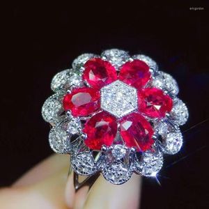 Кластерные кольца 925 Серебряное кольцо Великолепное женщины Ruby Certified Natural Gem Real Red Green Color Рождественский подарок