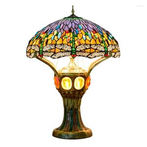 Masa lambaları Avrupa tarzı lüks büyük oturma odası yatak odası çubuğu ön lobi dekorasyon Tiffany antika yusufçuk cam lamba