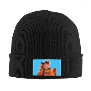 Berets Alf телешоу Bonnet Hat Stating Hats Мужчины женщины хип -хоп унисекс взрослый Sci Fi инопланетная жизнь с зимней теплой шапочкой