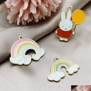 Charms 20pcs Güzel Yağmur Tavşan Balon Gökkuşağı Sevimli Sezekler DIY Yapan Anahtarlık Kolye Yağı Damla Deliği Dhtyq