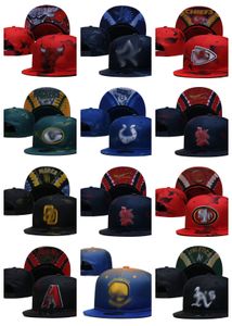 Karışık sipariş Tasarımcı Snapbacks Şapka Tüm takım şapkaları erkekler Mesh Snapback güneş Düz şapka Açık hava sporları Snapback takılmış Hip Hop Nakış pamuklu Beyzbol şapkası Logolu şapka